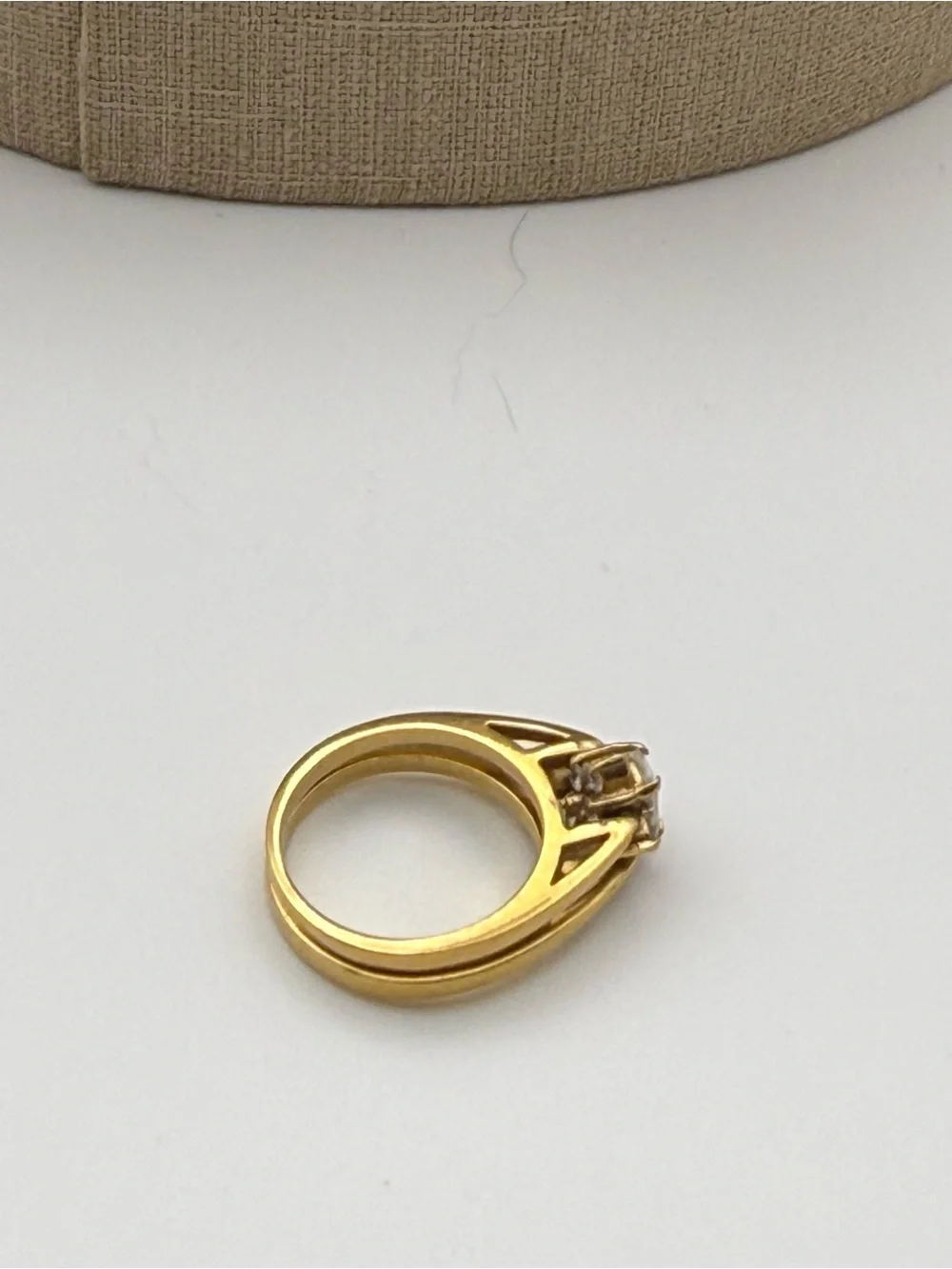 Small vintage reversible Gold Floral Cluster Ring with Clear Stones